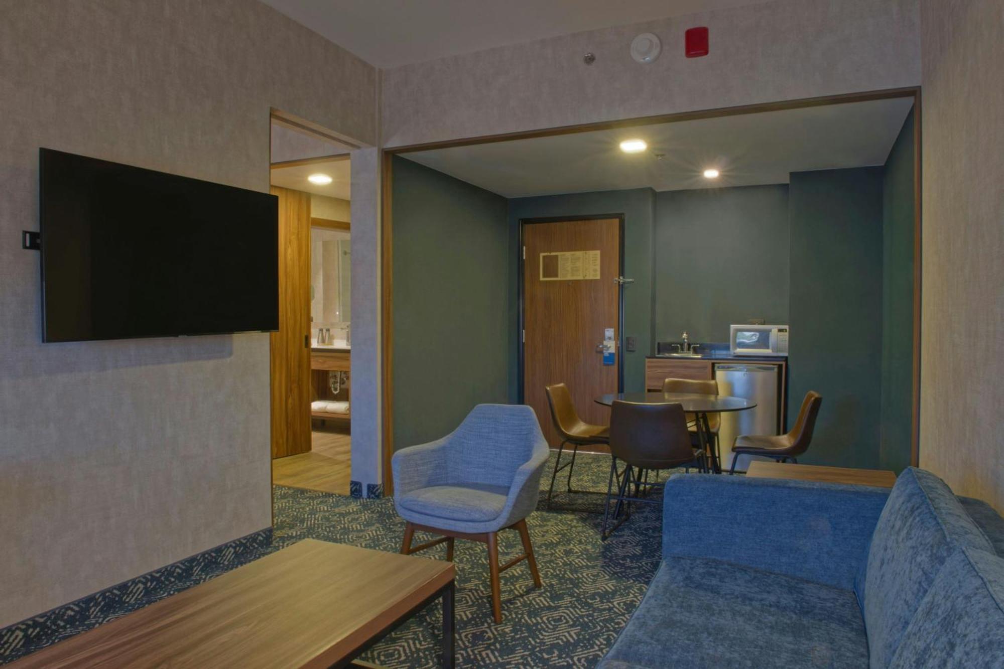 Ramada Encore Chihuahua Exterior foto